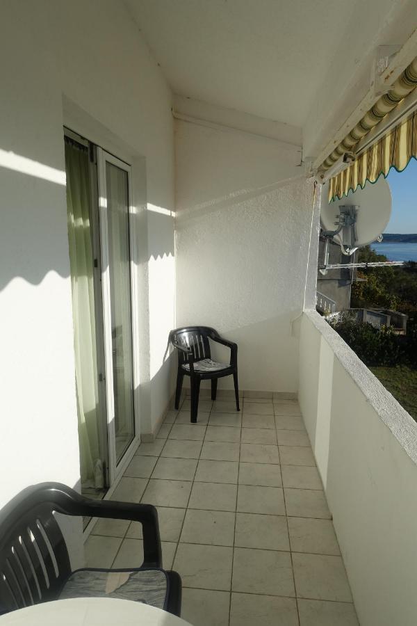 Apartments Galeb Ртина Екстер'єр фото