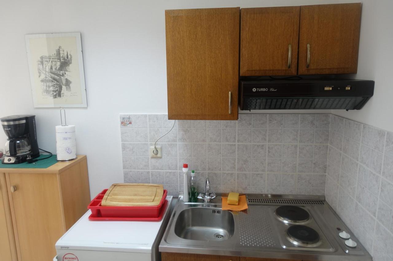 Apartments Galeb Ртина Екстер'єр фото