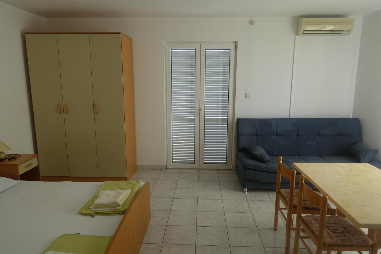 Apartments Galeb Ртина Екстер'єр фото