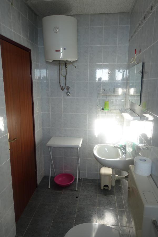 Apartments Galeb Ртина Екстер'єр фото